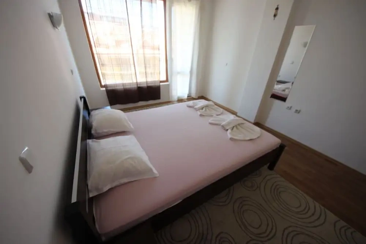 1 Bedroom Apartment with balcony