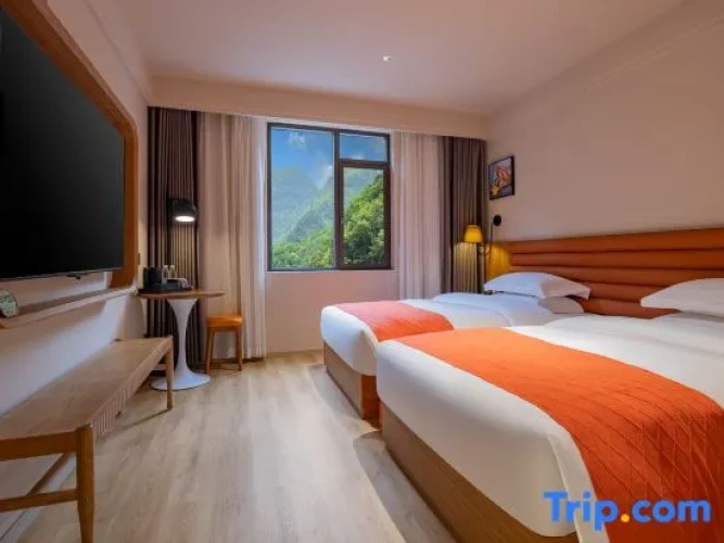 Economy room