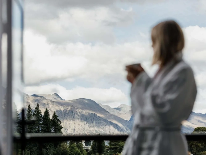 Luxury Double room with balcony and with mountain view