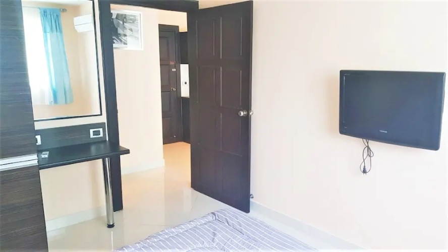 1 bed Condo With Direct Pool Access - Sleeps 2