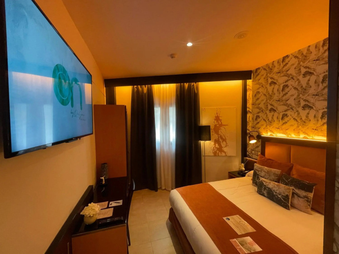 ON ALETA ROOM designed for adults