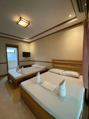 RedDoorz @ P3K Suites Manila