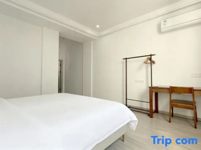 Standard Double room with courtyard view
