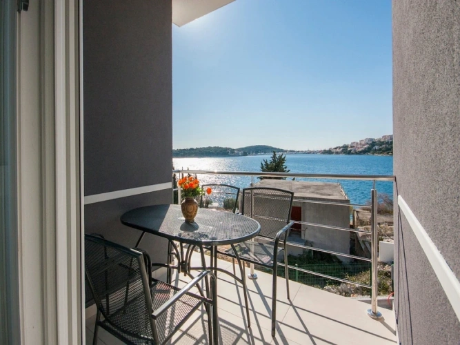 2 Bedrooms Apartment with balcony