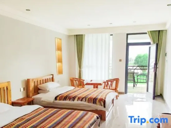 Standard Quadruple room with view