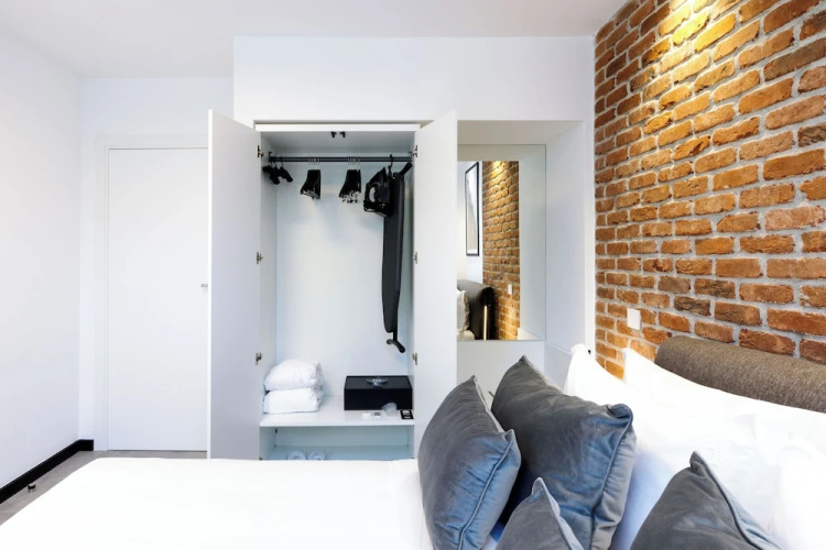 OLD TOWN SNAIL Design Apartments