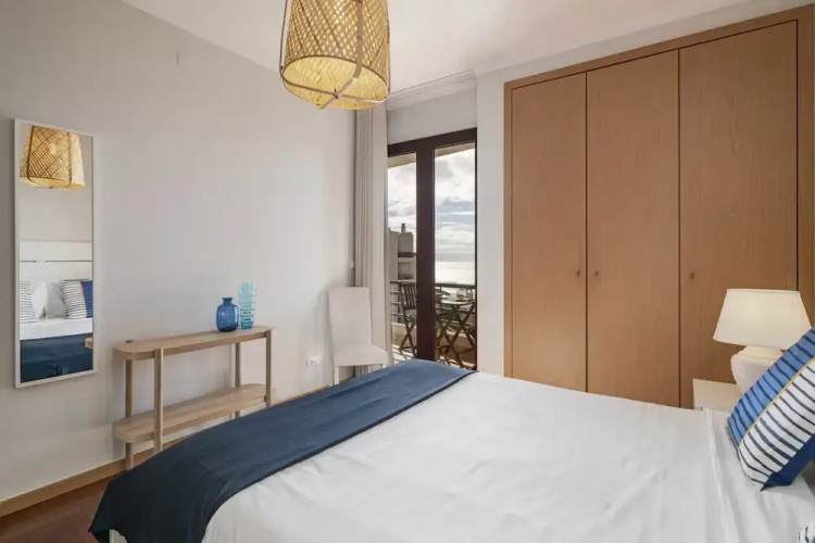 Bright Apartment With Pool, Garajau IV