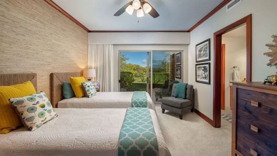 Spacious Townhome - Stunning Golf Course Views - Pool & Fitness- Vrkcv