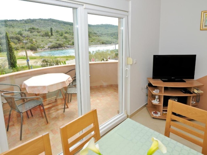 2 Bedrooms Apartment with balcony and with sea view