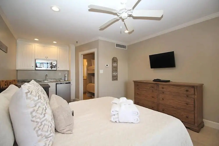 505 Sunsuite