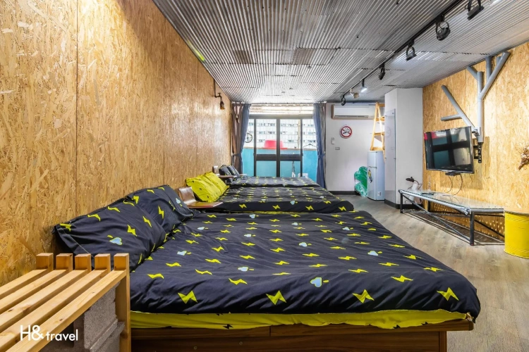 Deluxe Apartment