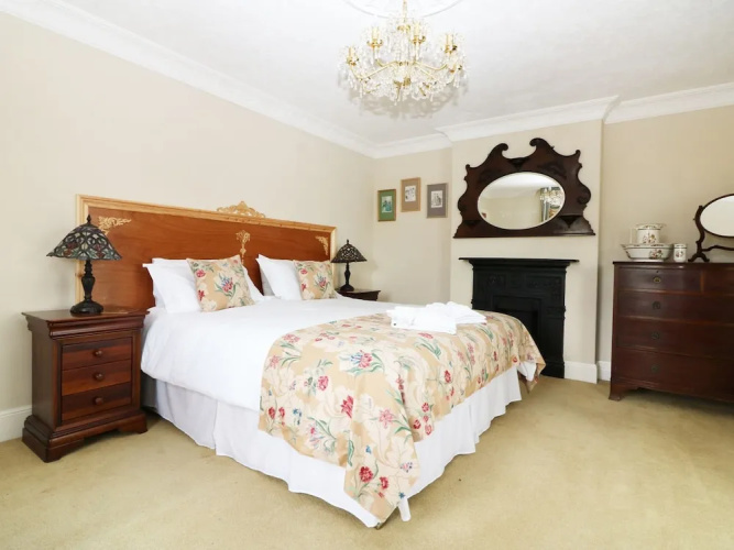 Cowslip House