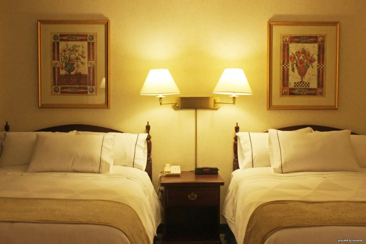 The Roehampton Hotel