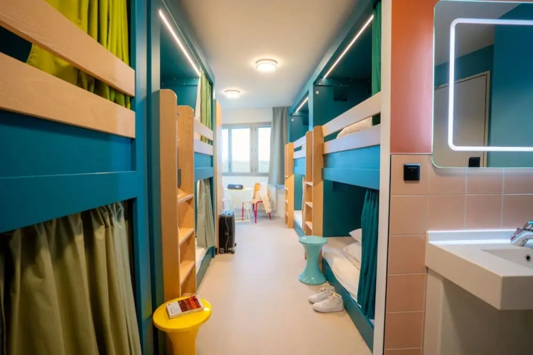 Comfort room