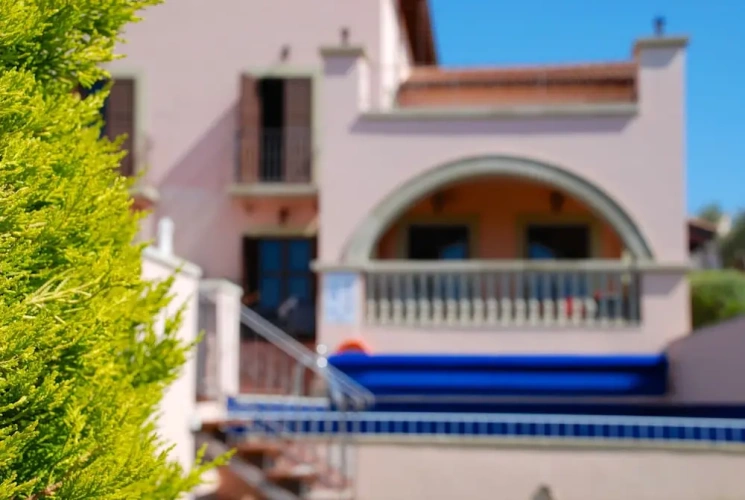 3 Bedrooms Villa