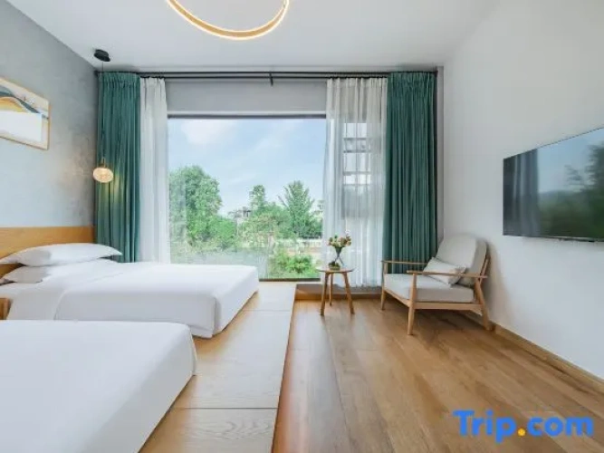 Economy Twin room with mountain view