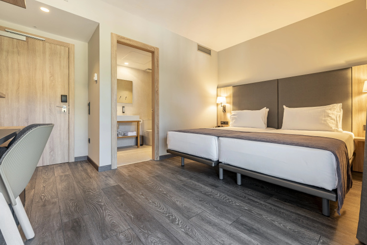 Hotel Astari
