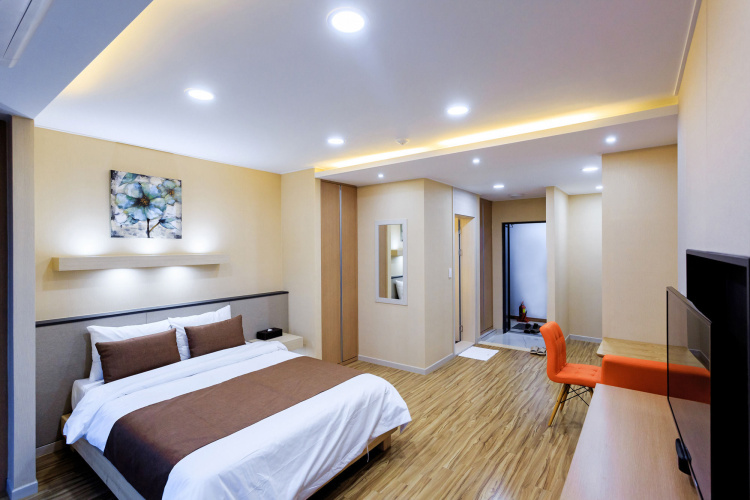 Guest rooms
