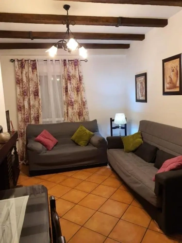 3 Bedrooms Apartment