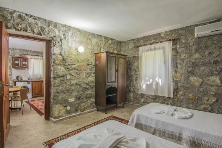 Doga Apartments