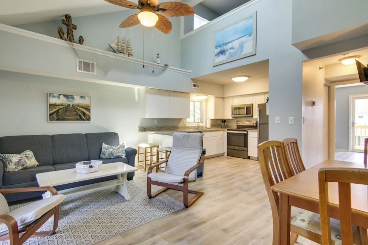 2 Bedrooms Apartment