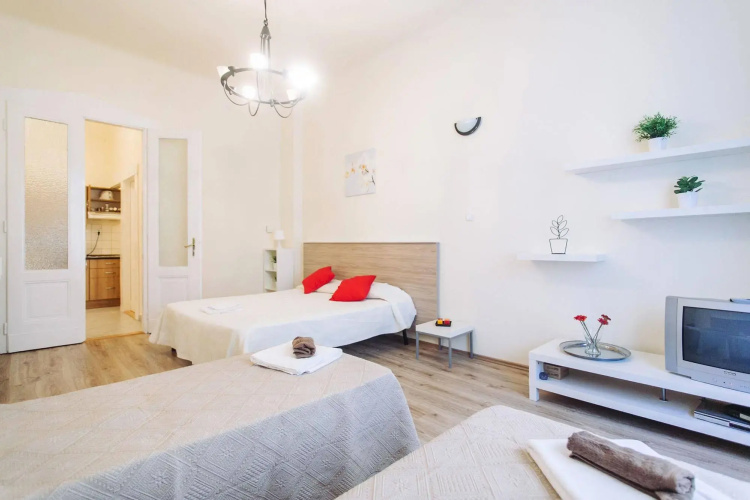 Dandy Deluxe Apartments