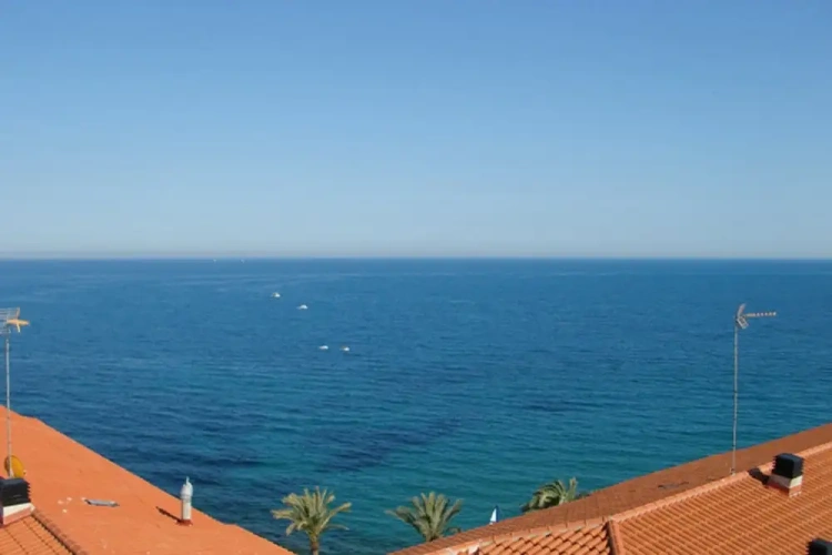 2 Bedrooms Standard Quadruple room with balcony and with sea view