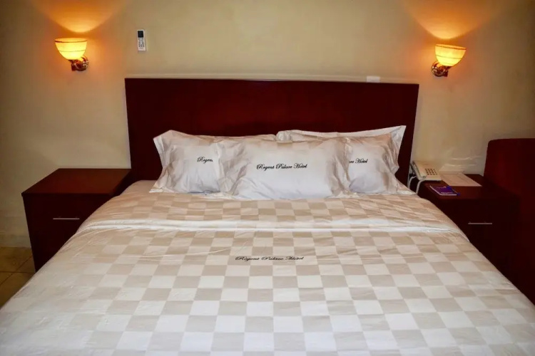 Regent Palace Hotel