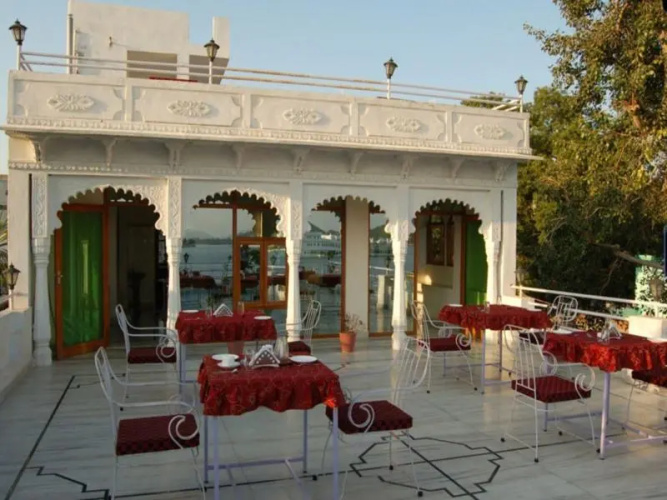 The Lake Haveli