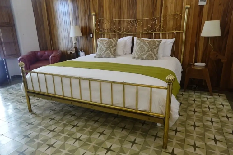 Standard Double Suite