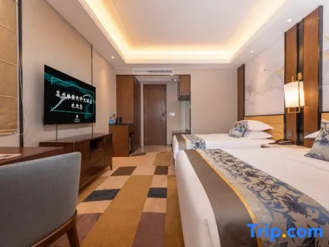 2 Bedrooms Double Family Duplex Suite with mountain view