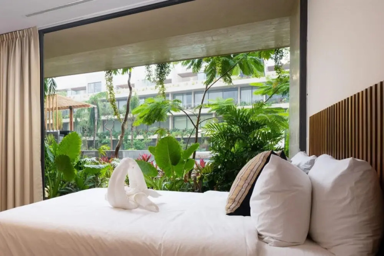 Tranquility Inside City Adventures Outside Discover Both Right Here at Mistiq