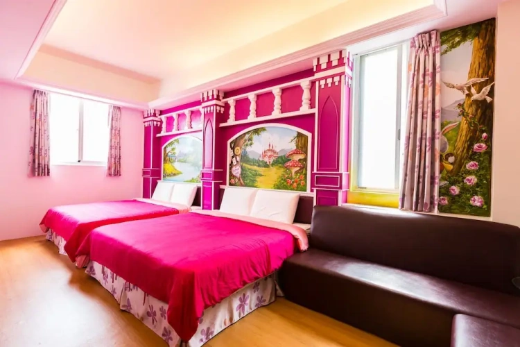 Standard Quadruple Family room