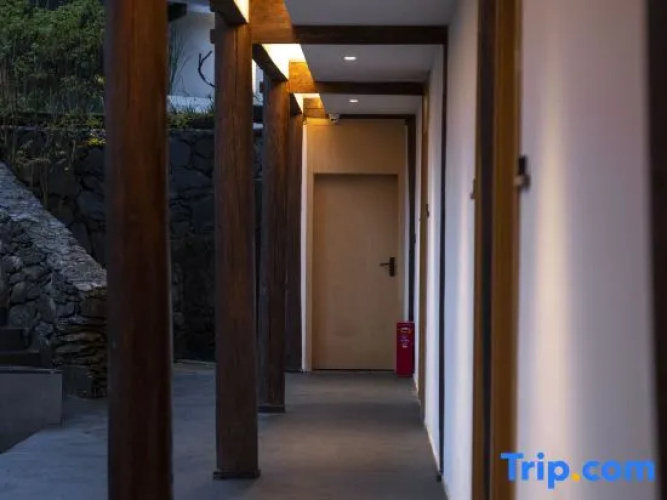 SanShanLi.Rustic Luxury Hotel