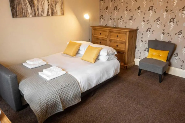 ☆ Central, Spacious Apartment Close to University☆
