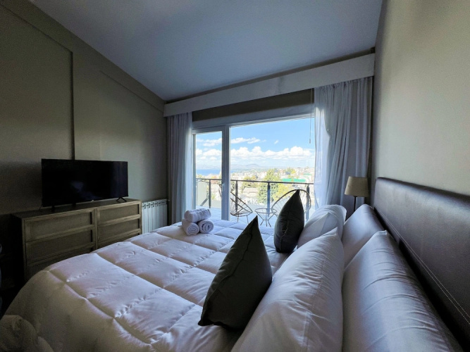 Guemes Apartments
