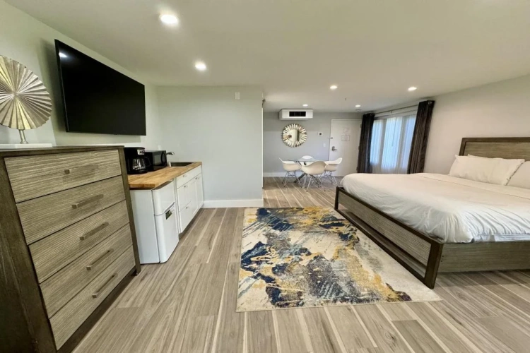 Guest rooms