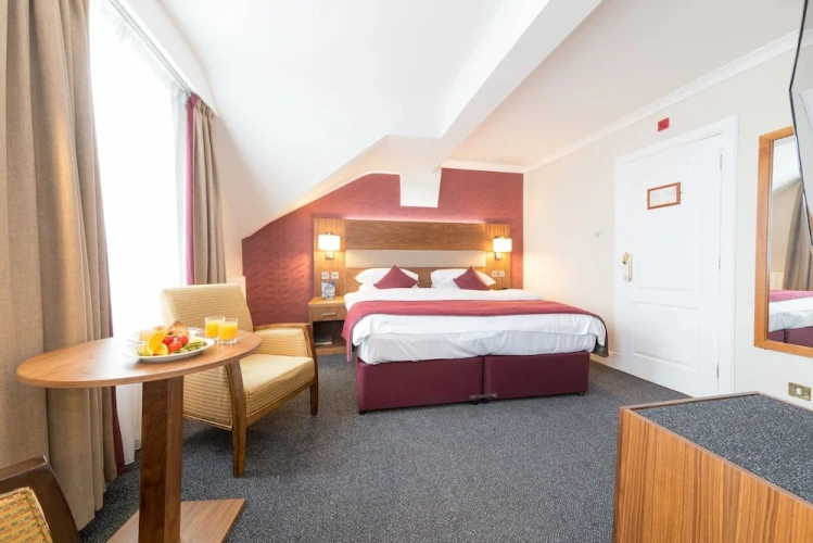 1 Bedroom Deluxe Double room with sea view