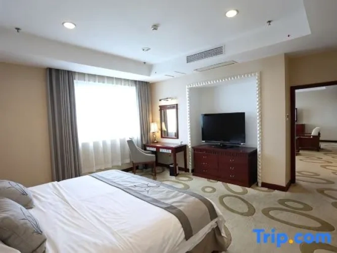 2 Bedrooms Deluxe Double Family Suite