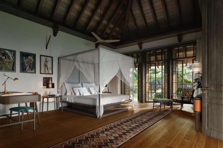 Suite with balcony