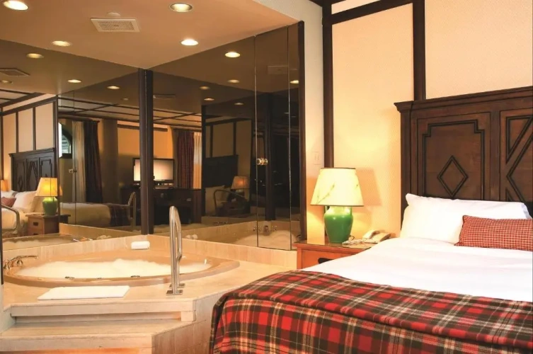Deluxe Double Suite