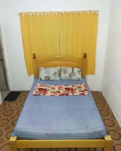 SUíTE EM NOSSA CASA A 450M DA PRAIA