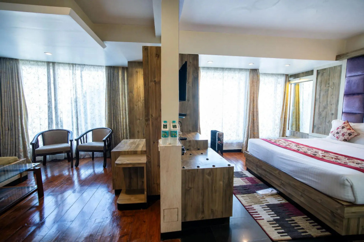 Viceroy Hotel