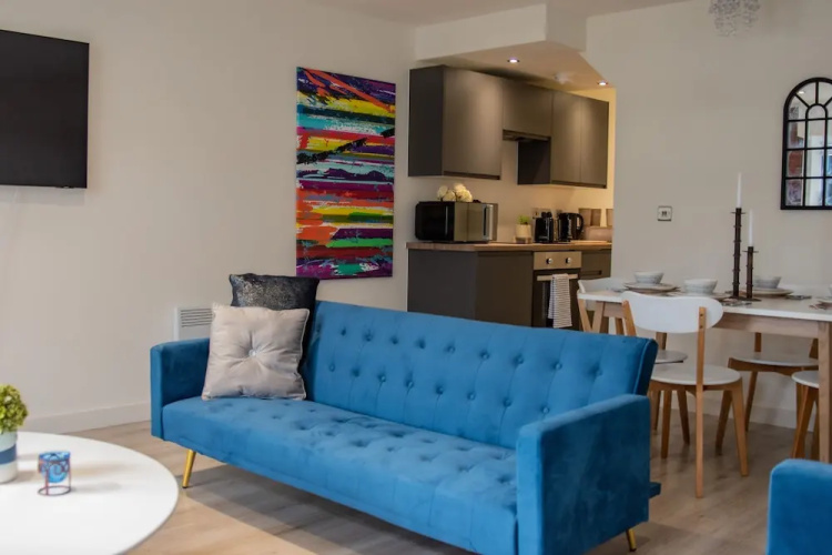 BV Conditioning House Royal Comfy Suite Bradford