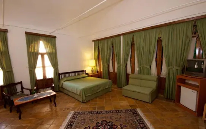 Laleh Yazd Hotel