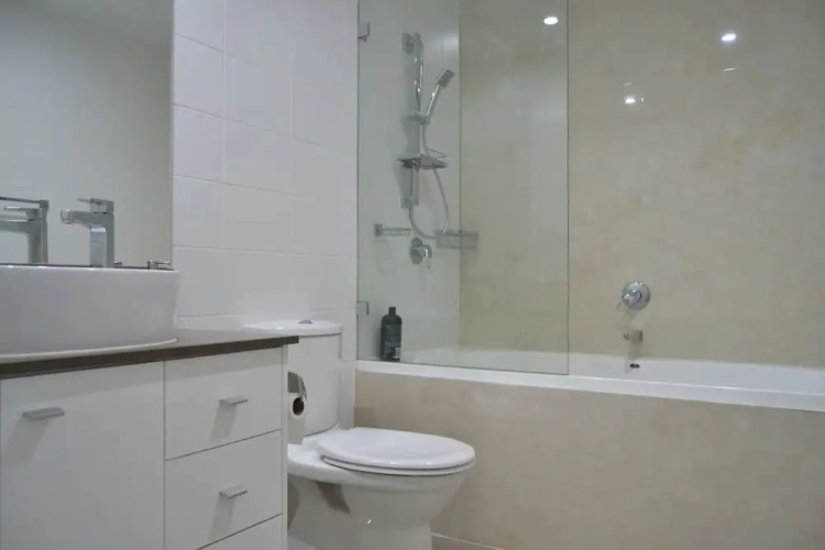 Modern and Spacious 2 Bedroom Apartment in Ultimo