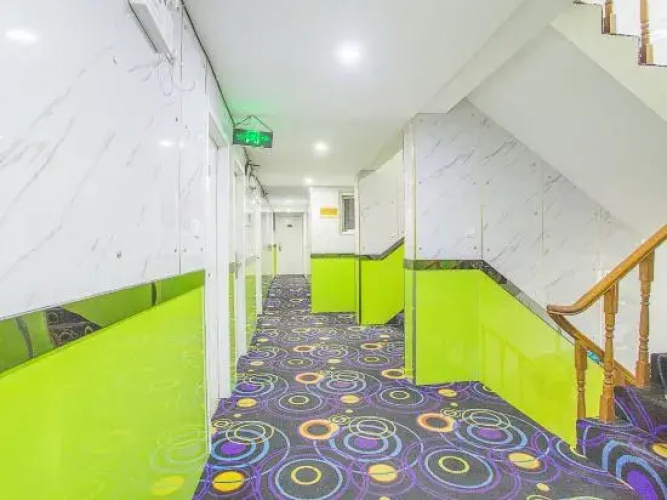 Lvdu Qing‘she Hotel
