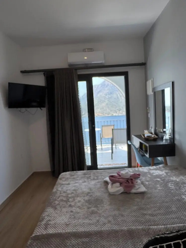 Kaloniki Rooms & Suites