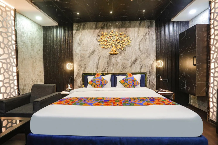 Fabhotel Greenstar Inn
