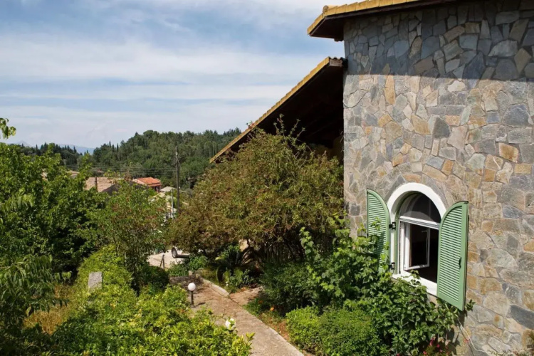 Achilles Country House